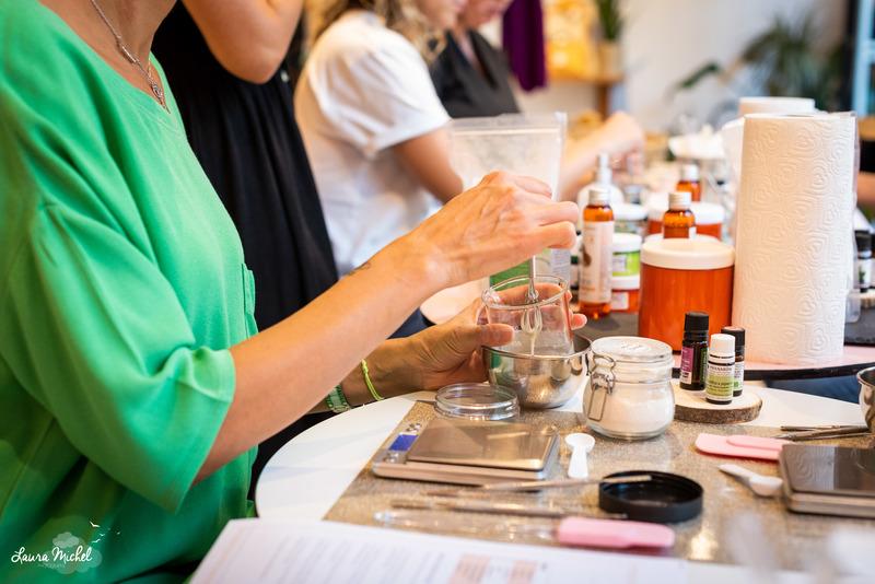 meilleures-activités-evjf-toulouse-création-cosmétique-toulouse meilleures-activités-evjf-toulouse-création-cosmétique-toulouse