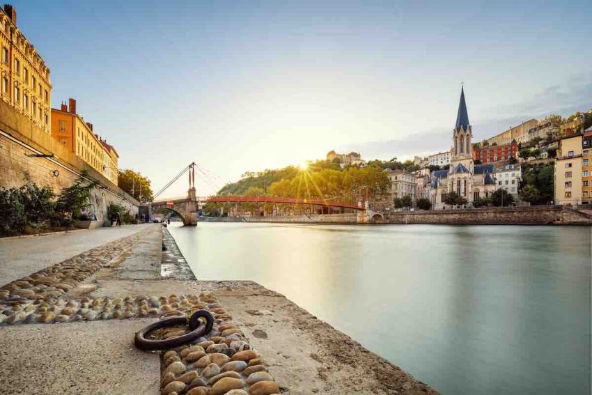 quais de saone lyon photographe evjf lyon